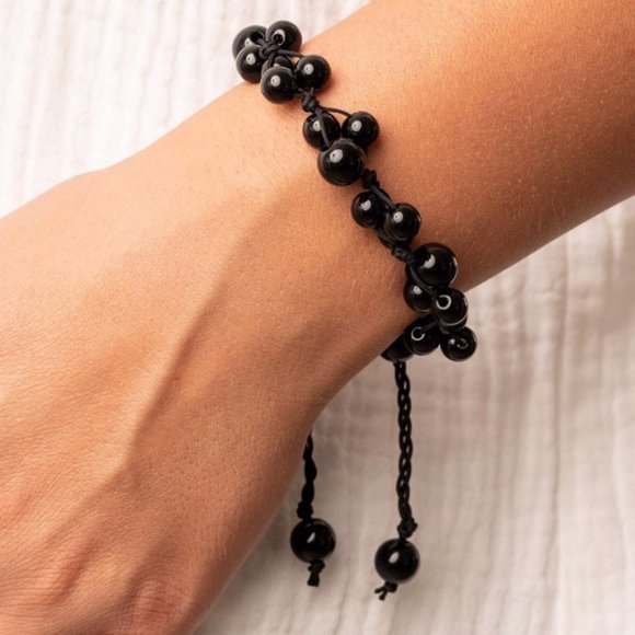 Paparazzi Vintage Versatility - Black - Picture 2 of 2